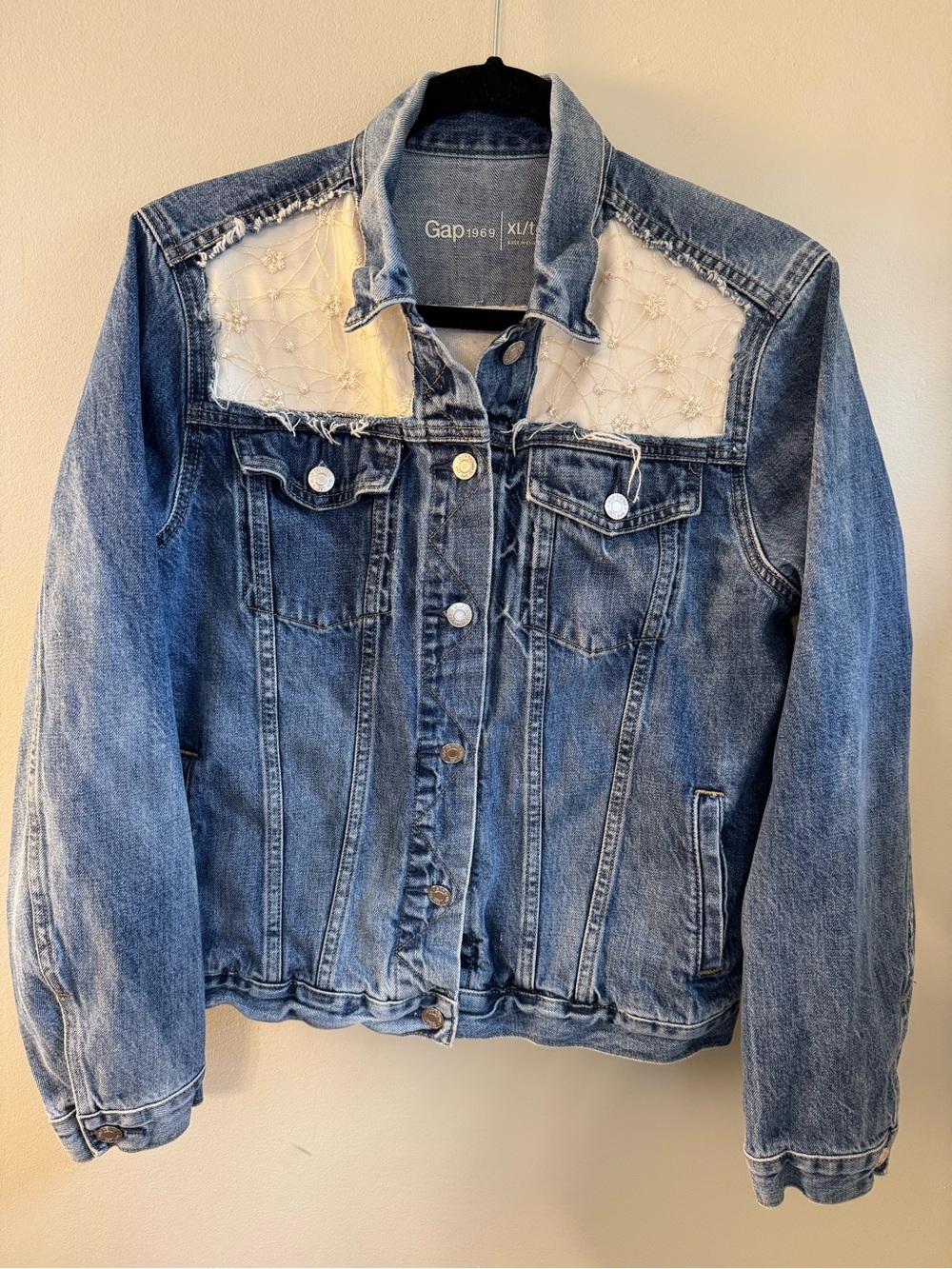 GAP 1969 Women's Upcycled Denim Jacket Lace Panel FLORAL Butterfly BOHO Size XL
